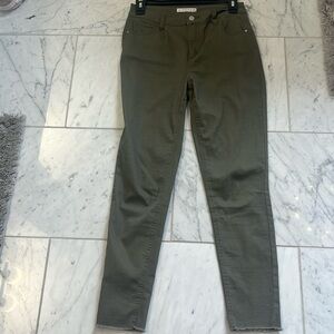 Size 3, Tinseltown fringe leg jeans. Lightweight.